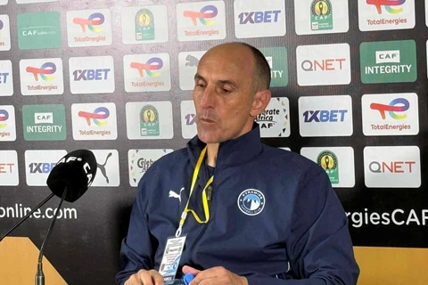 بسبب الموعد والنجيل الصناعي.. يورتشيتش يعبر عن استيائه قبل مواجهة الجيش الرواندي